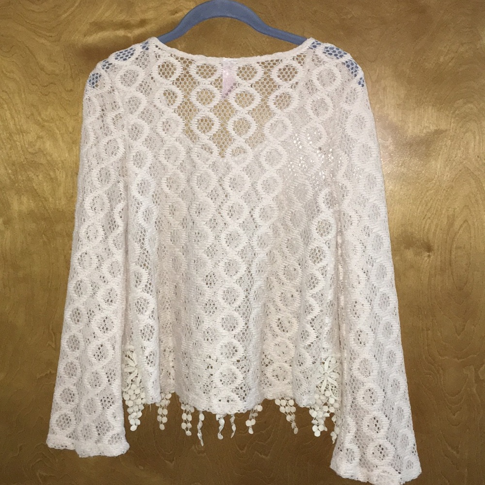Lace Cream Top - Picture 6 of 8